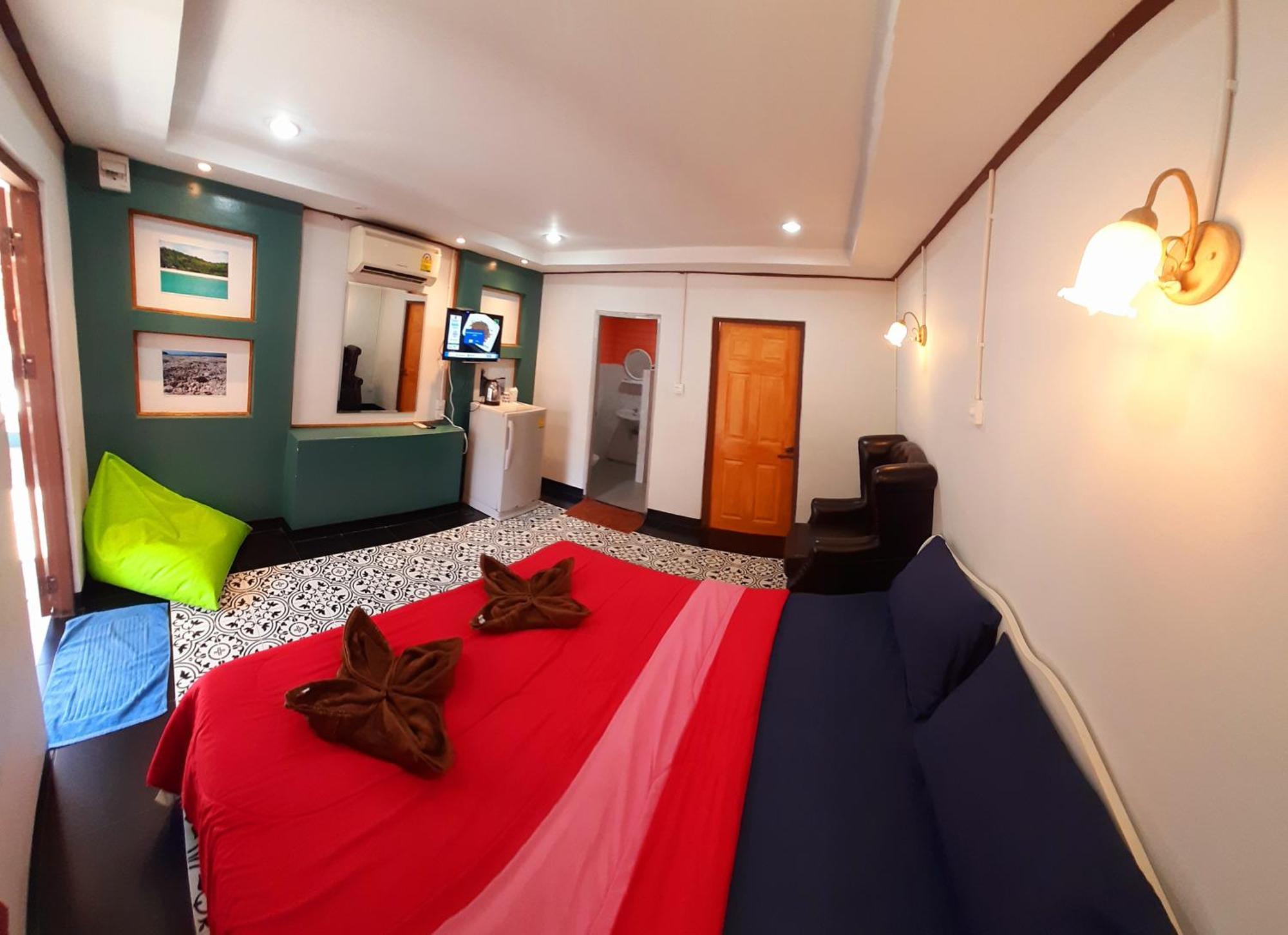 คิวทอง บังกะโล Koh Larn Chambre photo